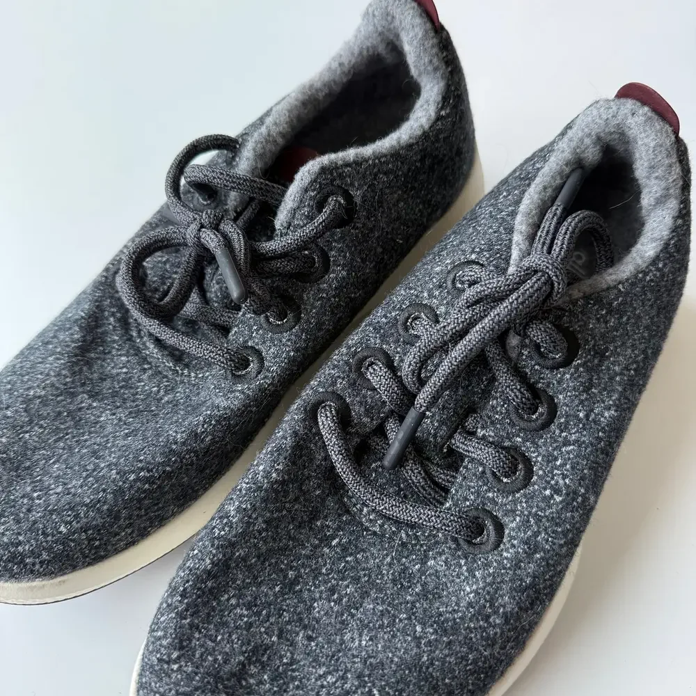 Allbirds • Mizzles Fuji Charcoal Gray Wool Runner Sneakers